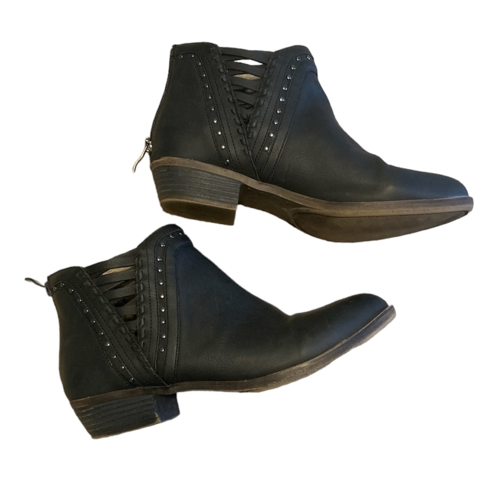 Maurice’s Black Ankle Booties